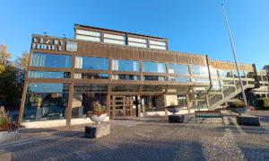 Bild på Värnamo stadshus.