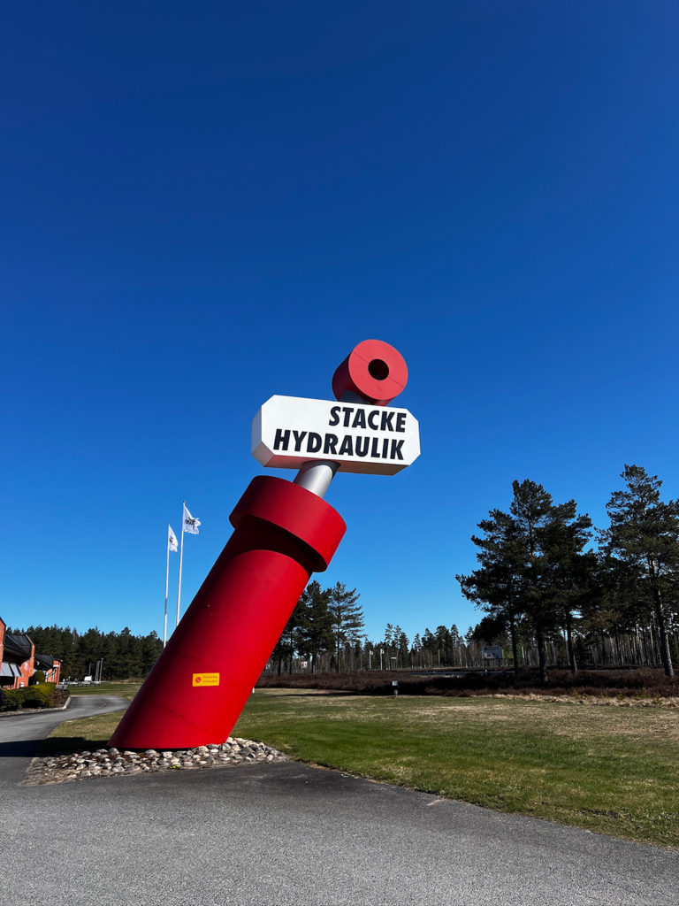 Bild på Stacke hydrauliks cylinder vid E4