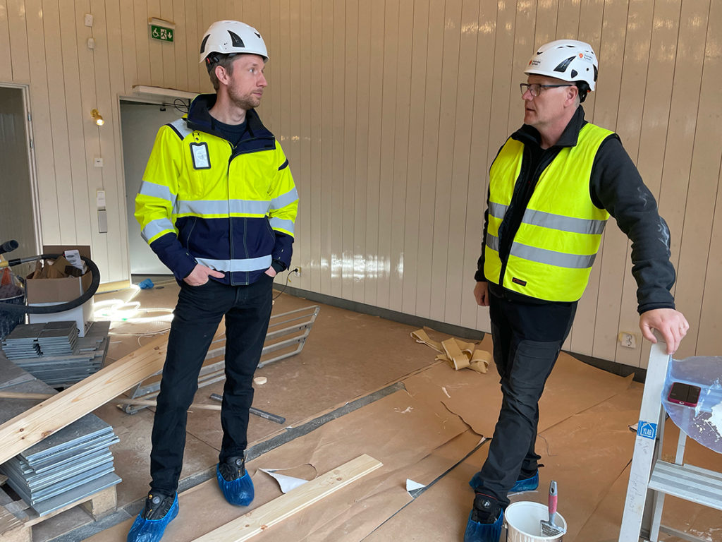 Edwin Krantz, AEM byggkonsult, projektledare och Lars Andersson, Kyrkogårds- och fastighetschef i Byarums Pastorat