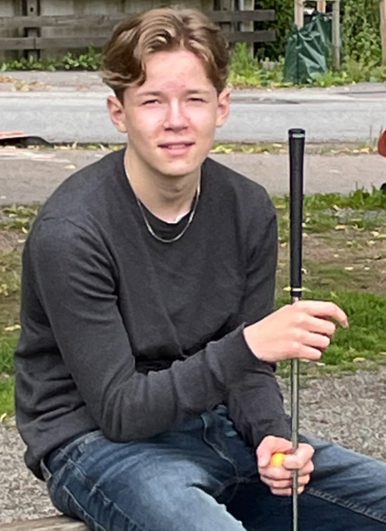 Liam Petersson 17 år