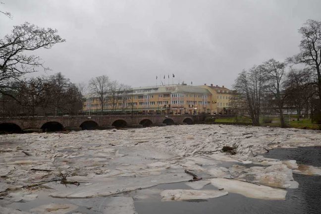 Ismassor vid Åbron