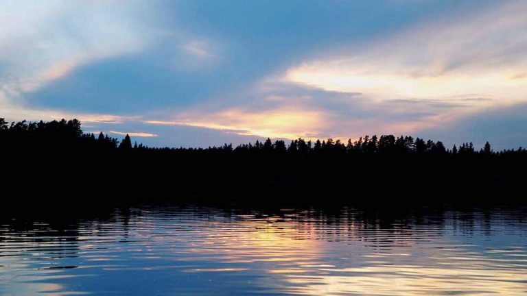 Tävlingsbild 7: Vy över Hjortsjön