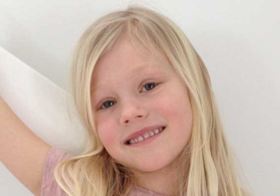 Molly Rundbäck 7 år