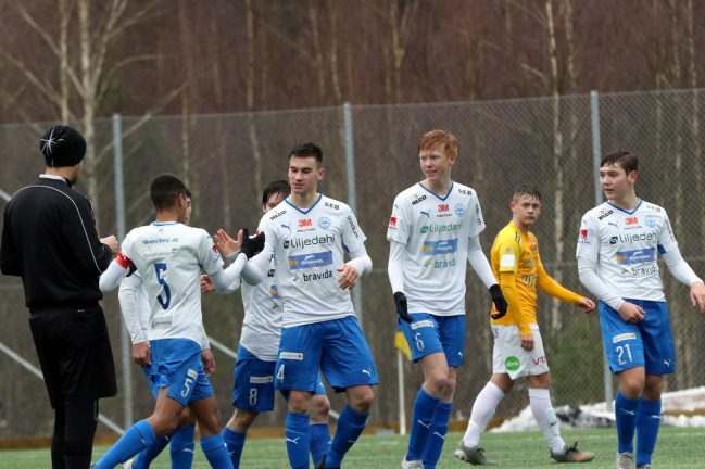 Första vinsten i Ligacupen för IFK Värnamo P 17