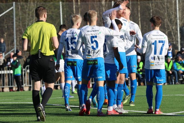 Bildextra: Häng med på IFK:s hemmapremiär