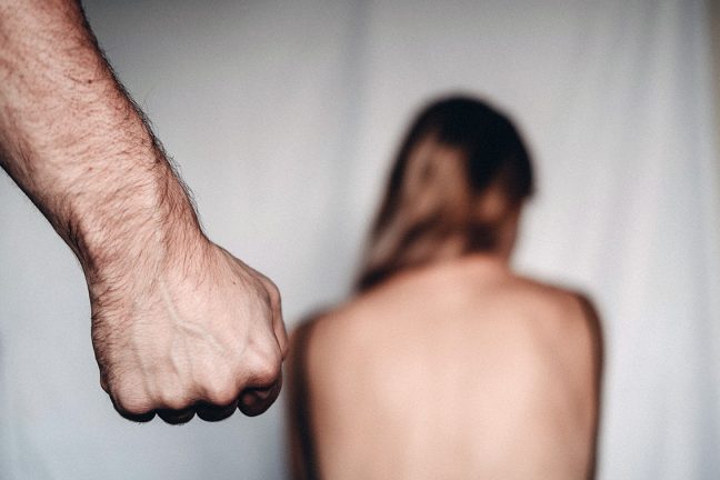 Fler anmälda misshandelsfall i Värnamo än på  sju år