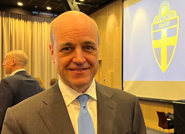 Reinfeldt är ny fotbollsbas