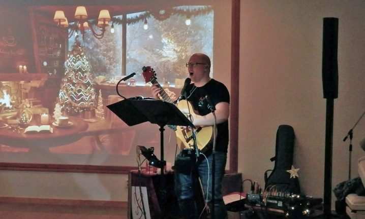 Bildspel: Paul-Martin sjöng in julen