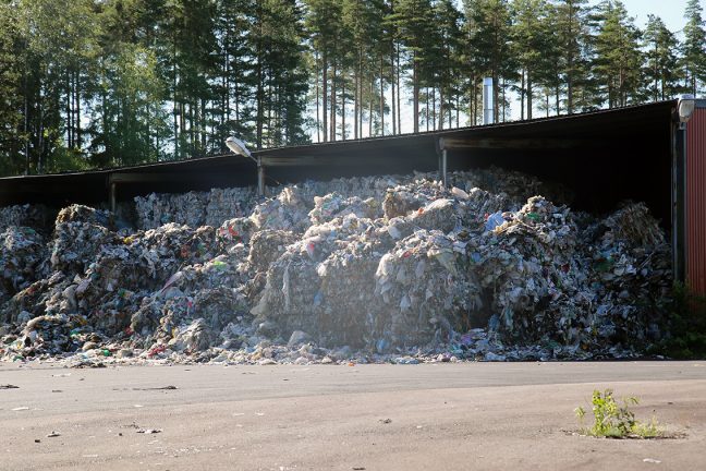 Nya beskedet om plastberget: Ägarna ska betala böter