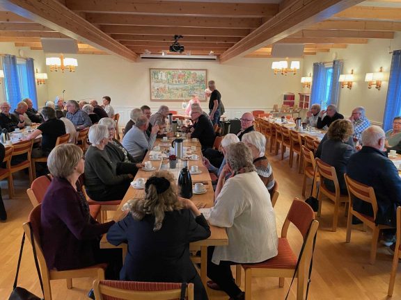 Vackra tjäderspel slår bakut för skogsägare