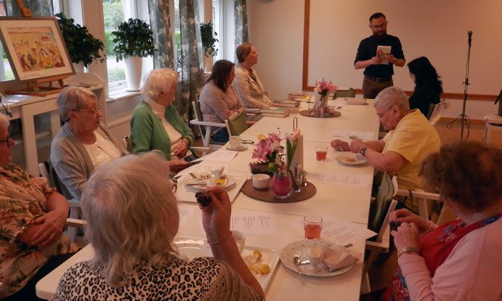 Stort intresse för bokfrukost på Sjösala