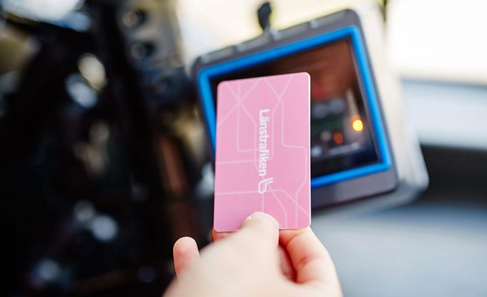 Vill ha gratis busskort på loven för kommunens ungdomar – så tänker kommunen