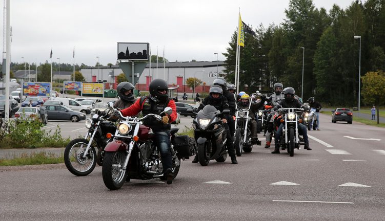 En känslosam minneskortege