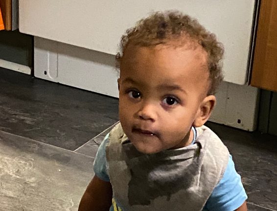 Adrian Johansson 1 år