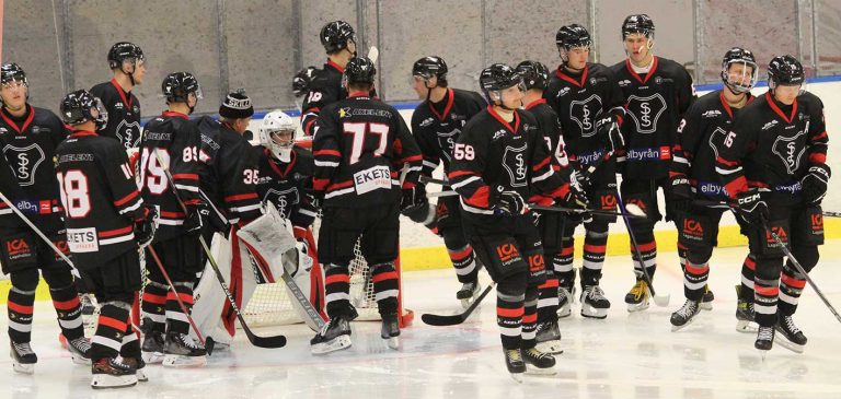 Hektiskt i derbyt – ”pucken dansade på mållinjen”