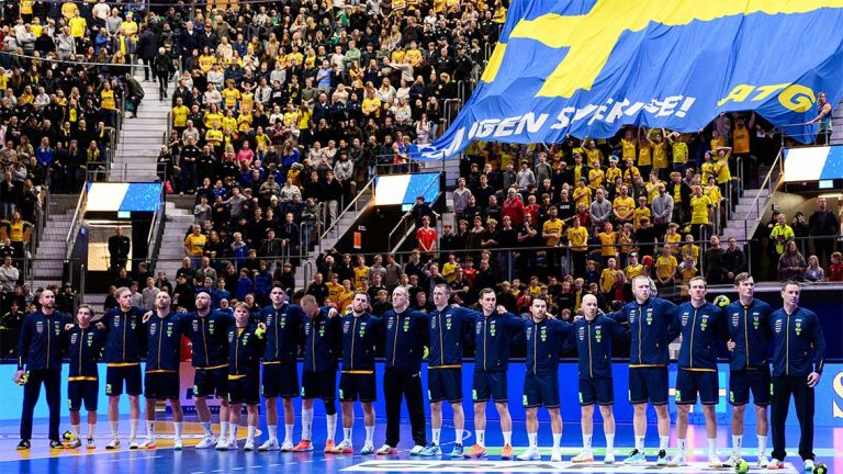 Svensk seger i premiären