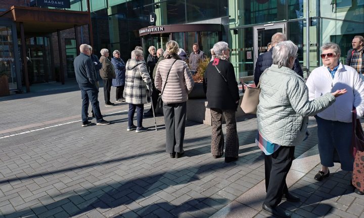 PRO-medlemmar på grannfejd