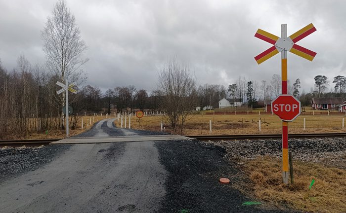 Trafikverket byter spår i omstridd fråga om plankorsning